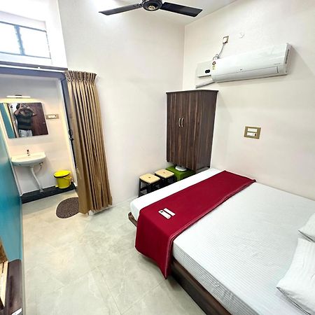 Om Lingeswaran Home Stay Tiruvannāmalai Extérieur photo