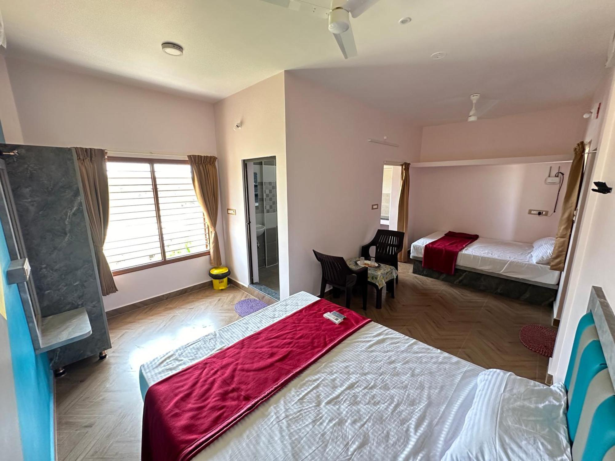 Om Lingeswaran Home Stay Tiruvannāmalai Extérieur photo