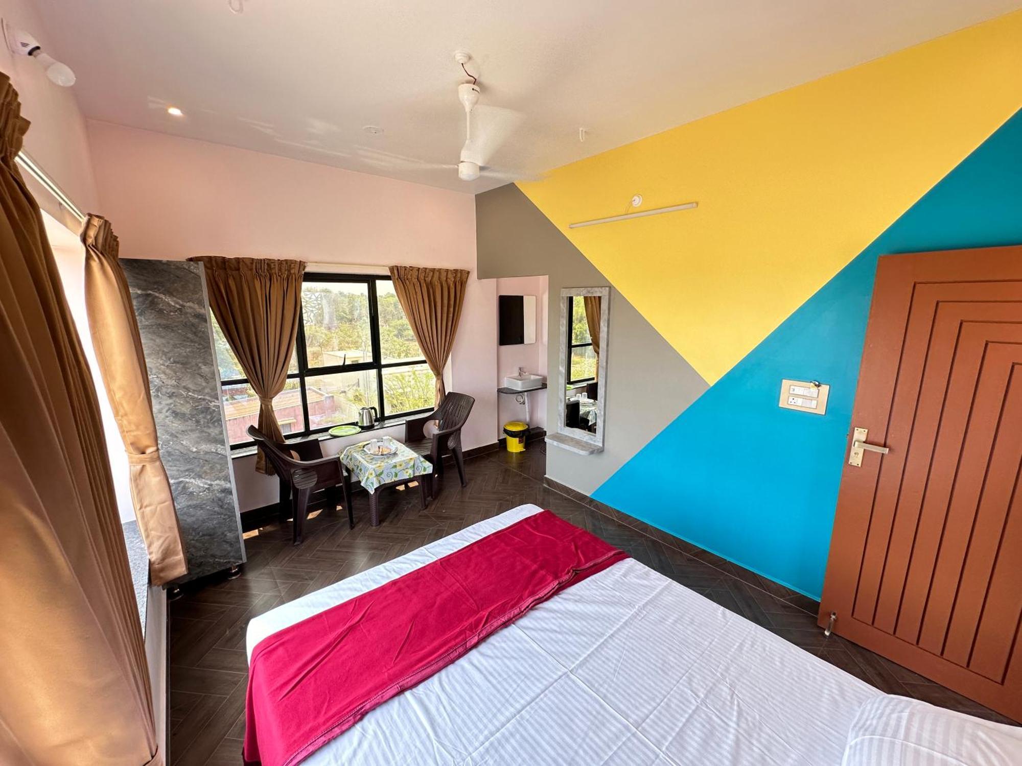 Om Lingeswaran Home Stay Tiruvannāmalai Extérieur photo