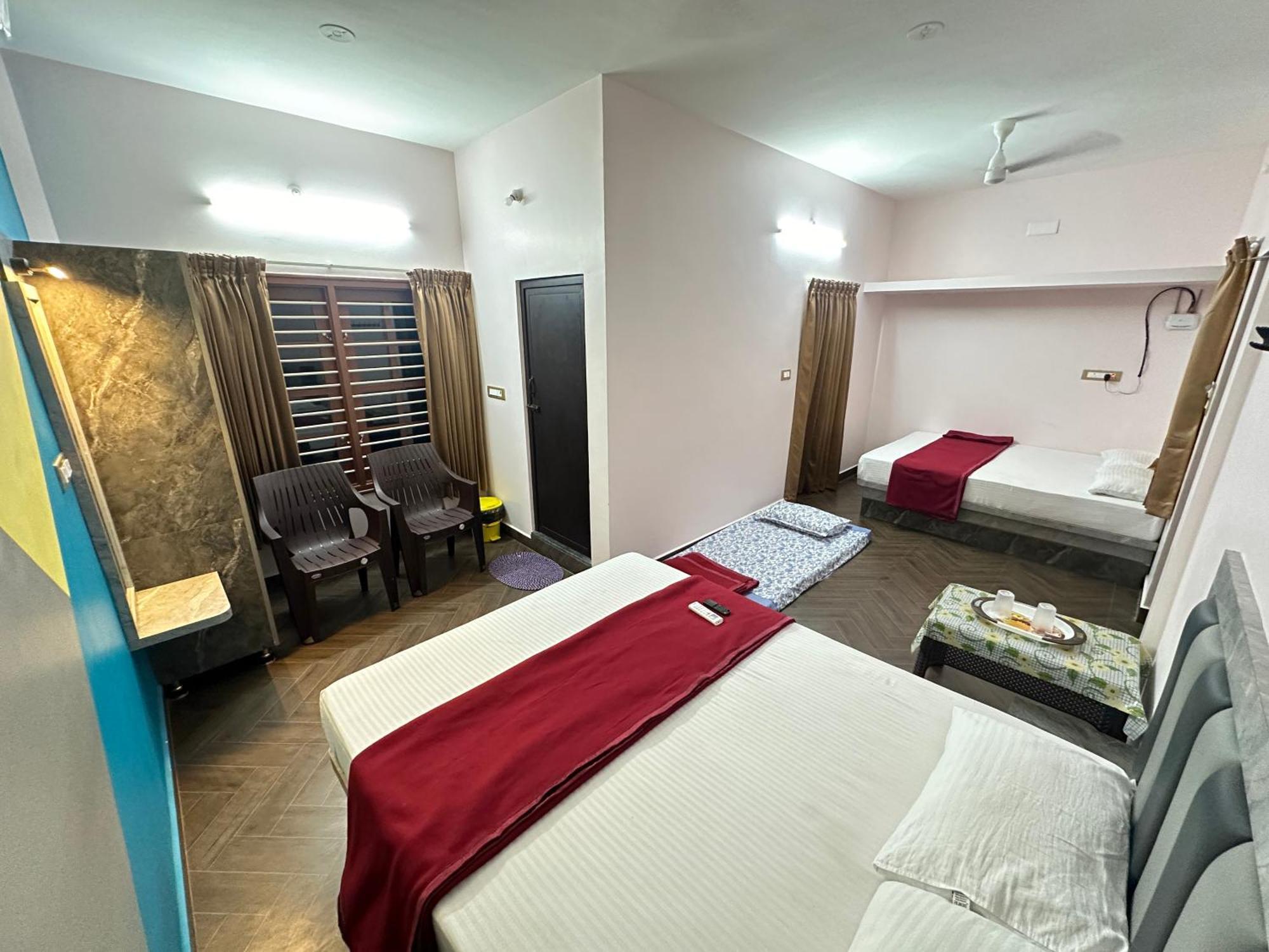 Om Lingeswaran Home Stay Tiruvannāmalai Extérieur photo